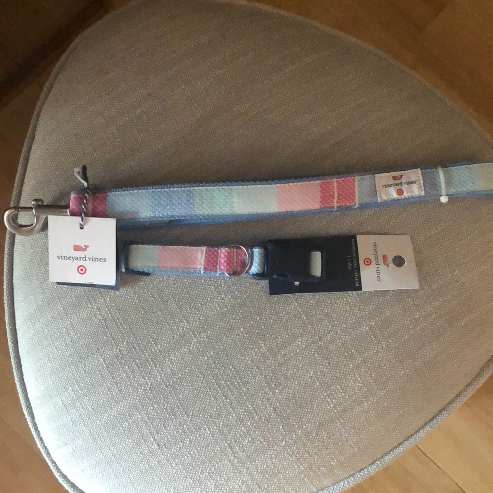 Vineyard Vines matching dog leash and dog collar